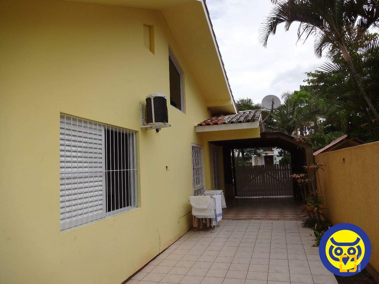 Casa com 151m², 6 quartos (sendo 3 suítes), 1 garagem, no bairro Jurerê Internacional em Florianópolis