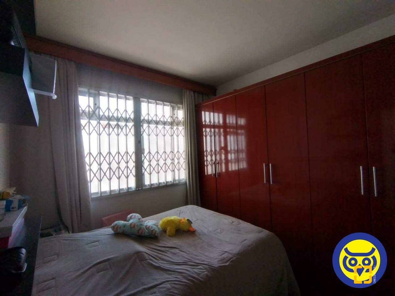 Casa com 330m², 5 quartos, 2 garagens, no bairro Balneário em Florianópolis
