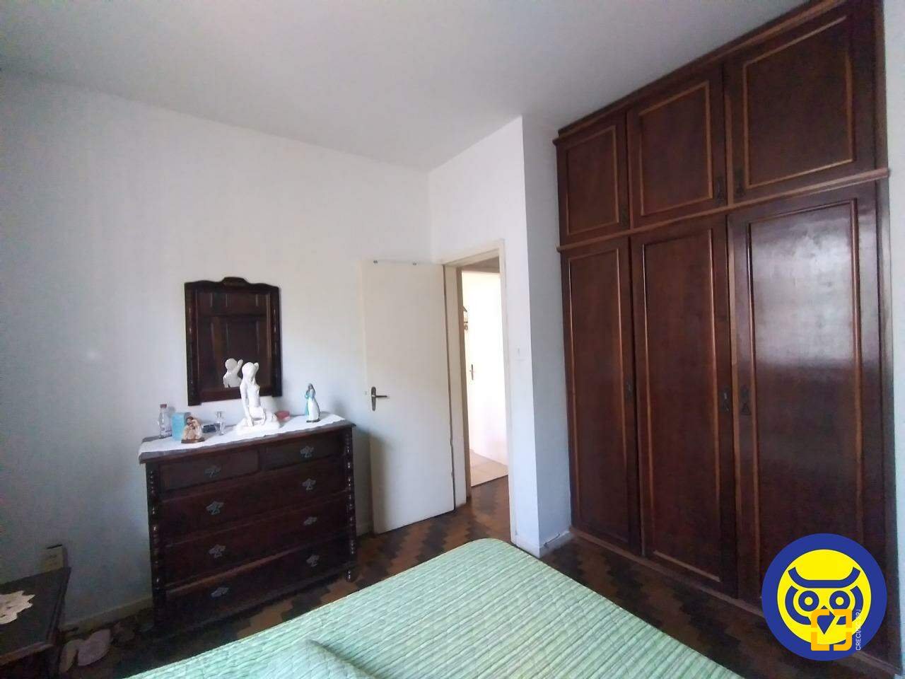 Casa com 330m², 5 quartos, 2 garagens, no bairro Balneário em Florianópolis