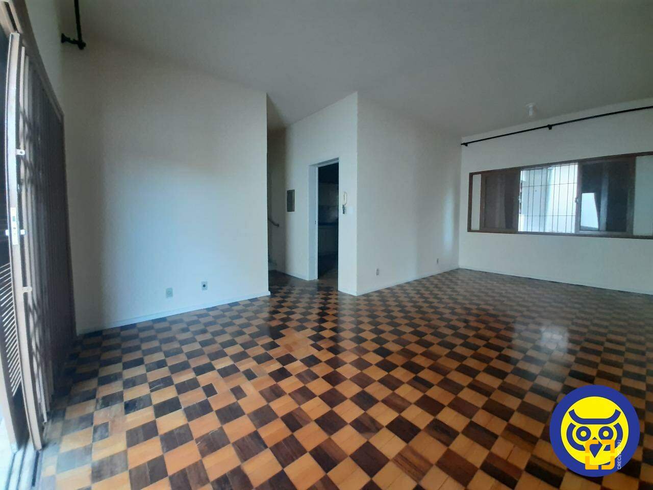 Casa com 185m², 4 quartos, 2 garagens, no bairro Agronômica em Florianópolis