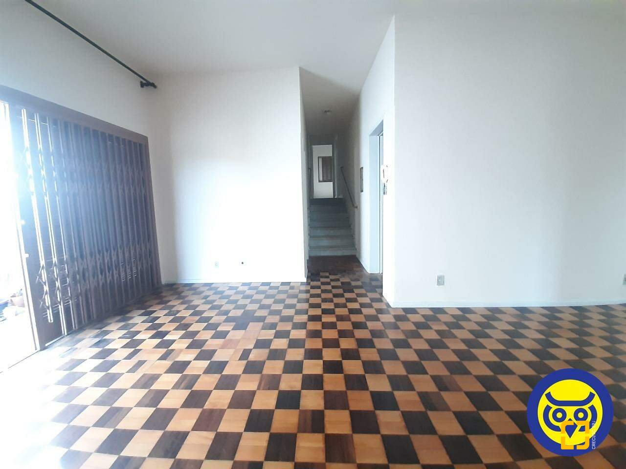 Casa com 185m², 4 quartos, 2 garagens, no bairro Agronômica em Florianópolis