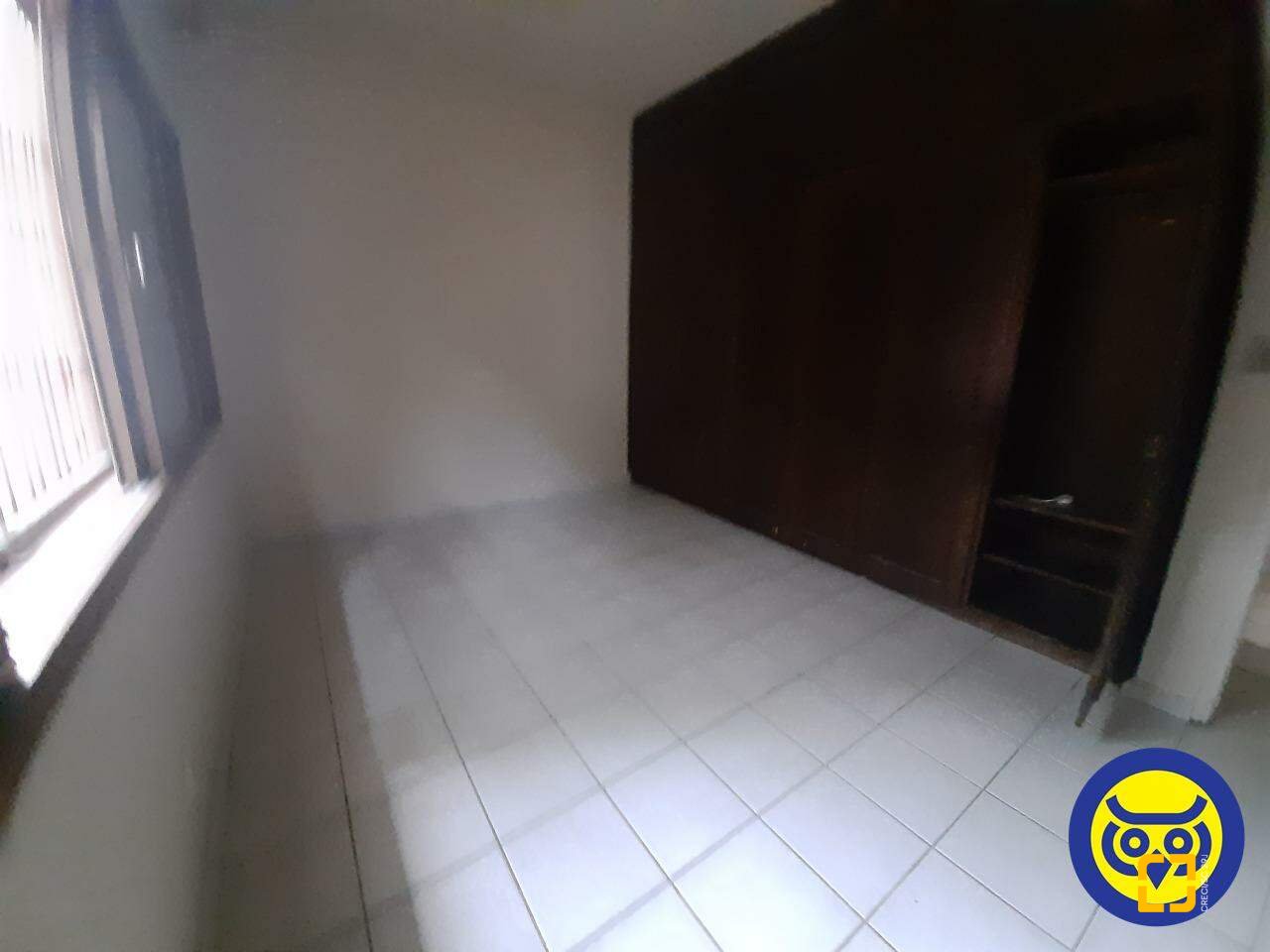 Casa com 185m², 4 quartos, 2 garagens, no bairro Agronômica em Florianópolis