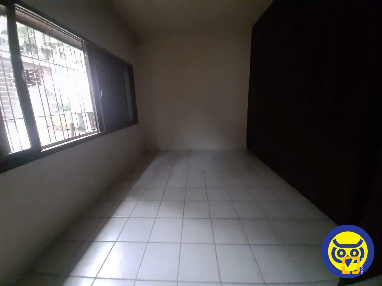 Casa com 185m², 4 quartos, 2 garagens, no bairro Agronômica em Florianópolis
