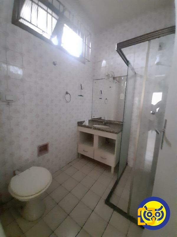 Casa com 185m², 4 quartos, 2 garagens, no bairro Agronômica em Florianópolis