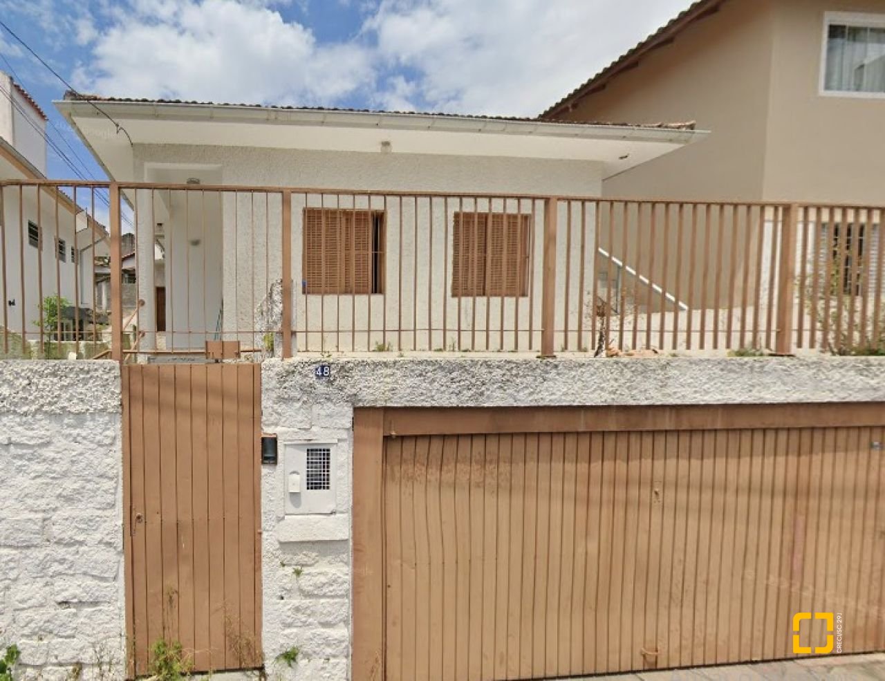 Casa com 185m², 4 quartos, 2 garagens, no bairro Agronômica em Florianópolis