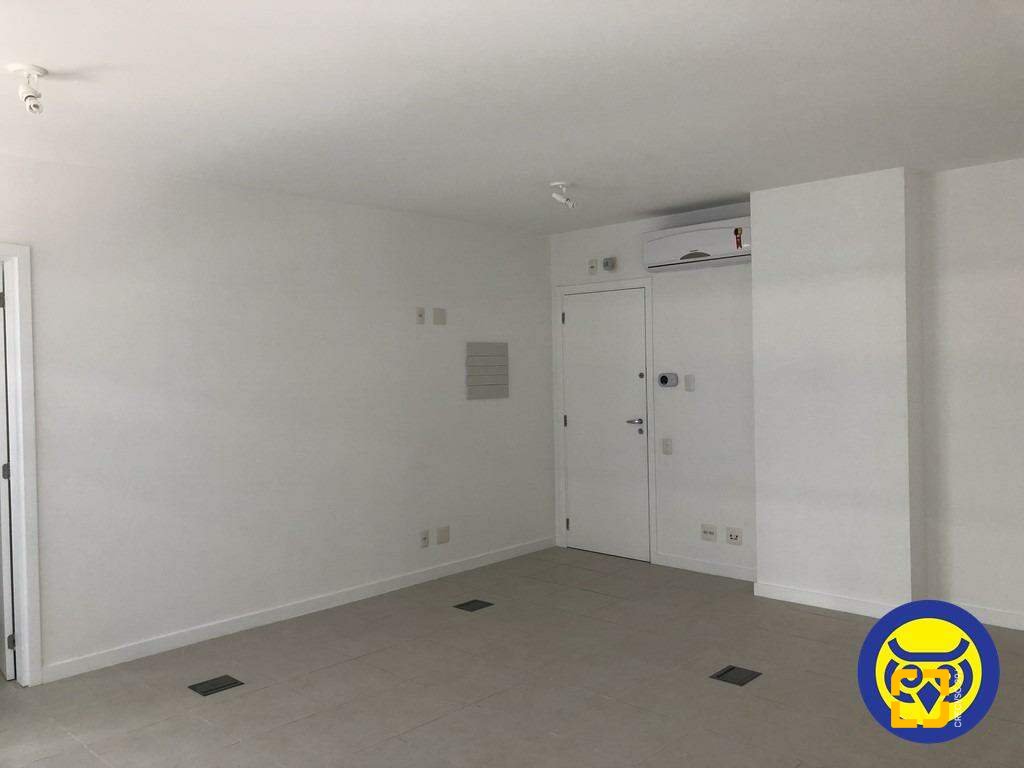 Sala com 35m², 1 garagem, no bairro Itacorubi em Florianópolis