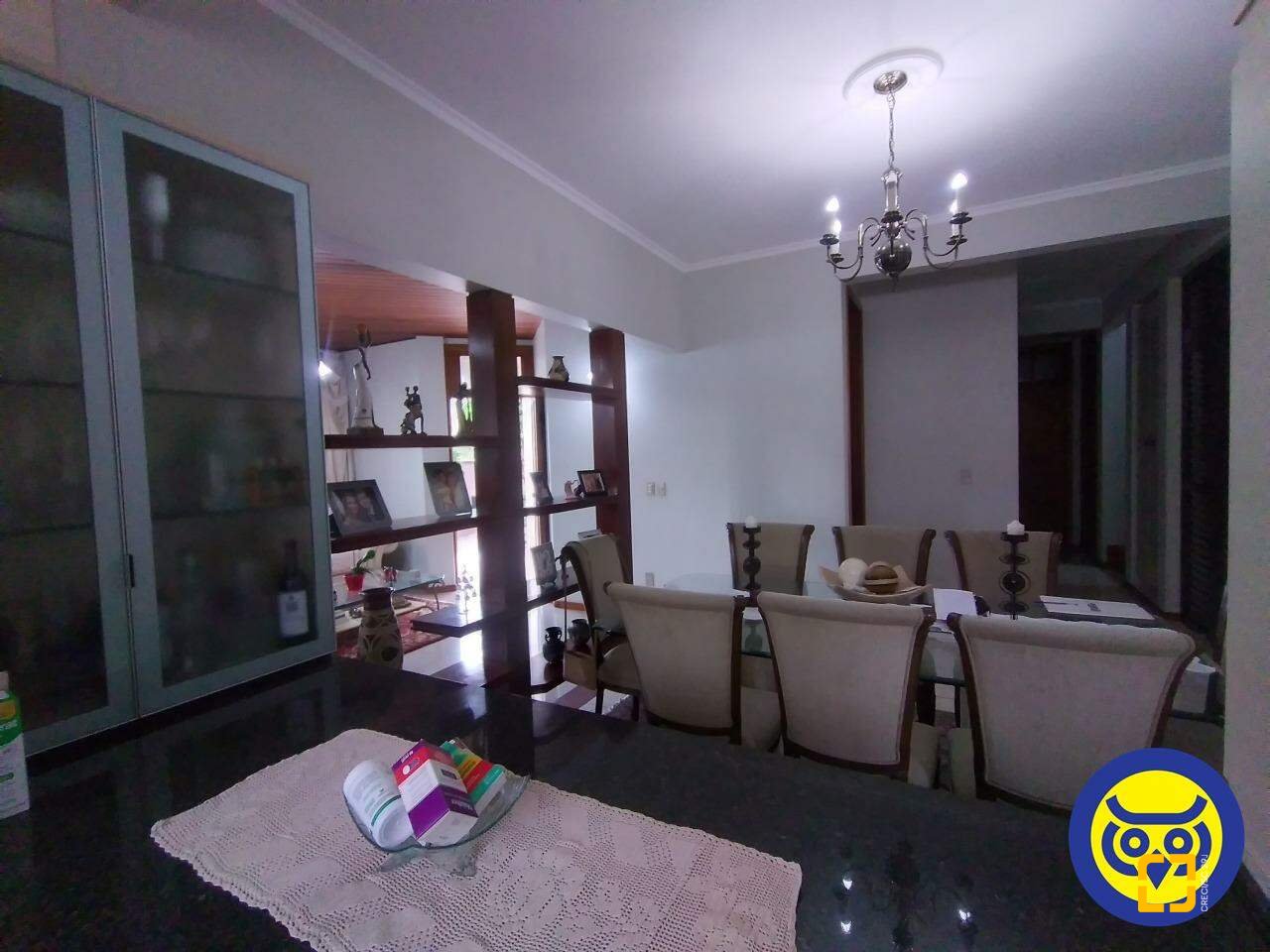 Casa com 332m², 5 quartos (sendo 1 suíte), 2 garagens, no bairro Jardim Atlântico em Florianópolis