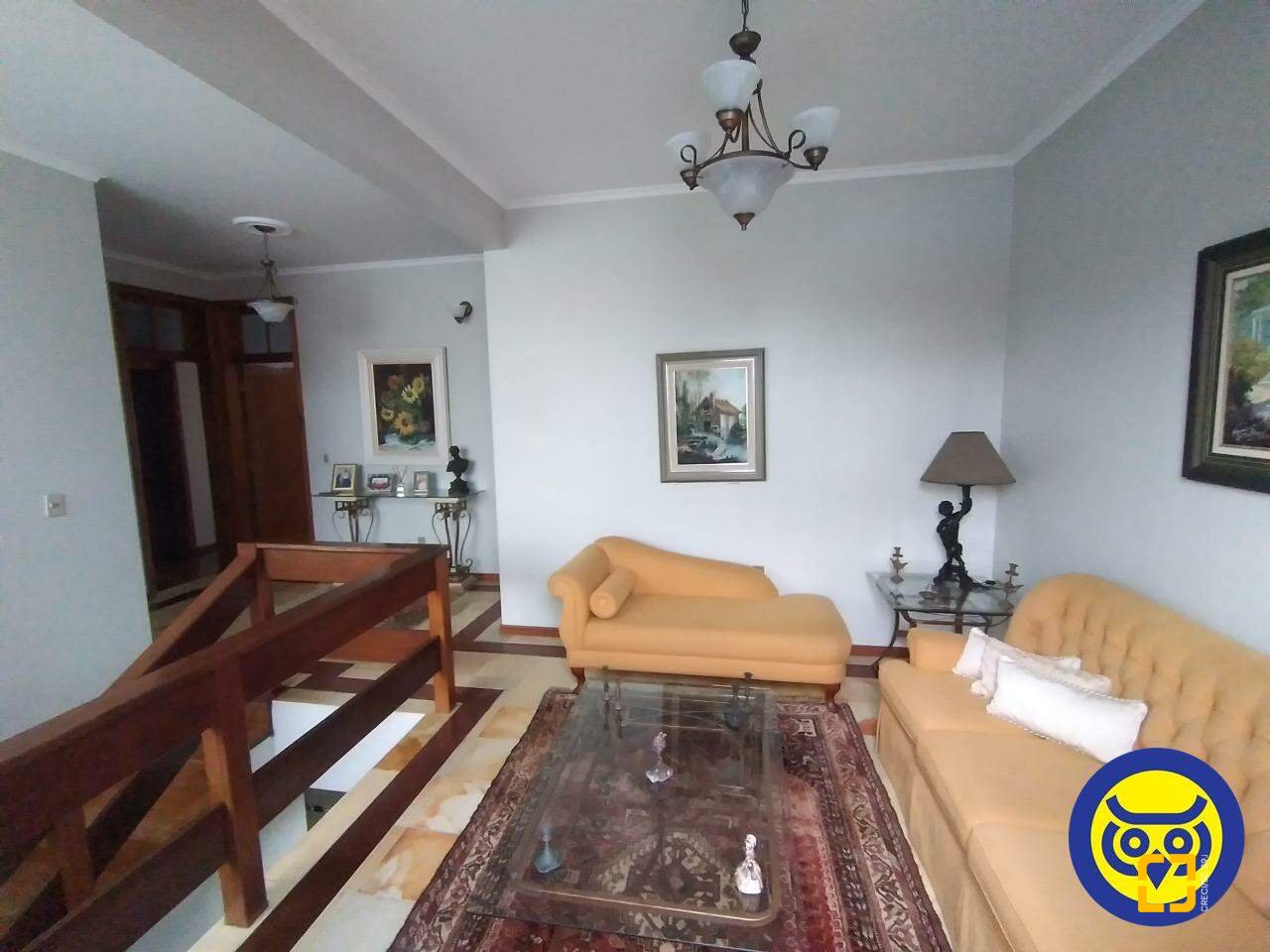 Casa com 332m², 5 quartos (sendo 1 suíte), 2 garagens, no bairro Jardim Atlântico em Florianópolis