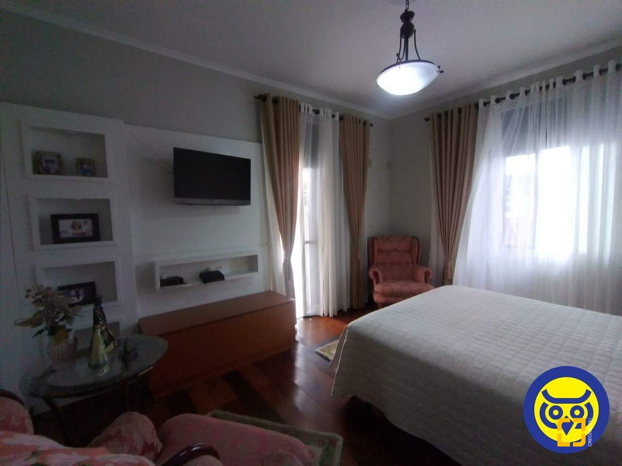 Casa com 332m², 5 quartos (sendo 1 suíte), 2 garagens, no bairro Jardim Atlântico em Florianópolis