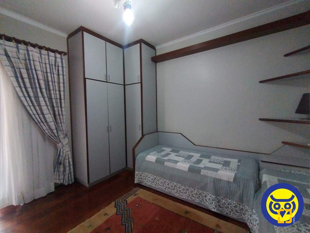 Casa com 332m², 5 quartos (sendo 1 suíte), 2 garagens, no bairro Jardim Atlântico em Florianópolis