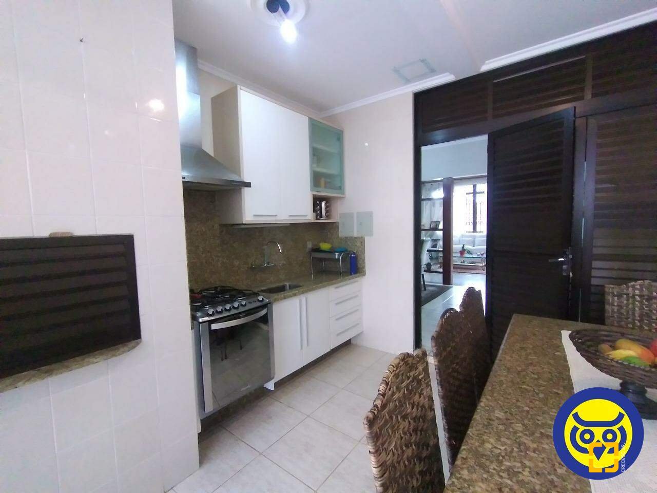 Casa com 332m², 5 quartos (sendo 1 suíte), 2 garagens, no bairro Jardim Atlântico em Florianópolis