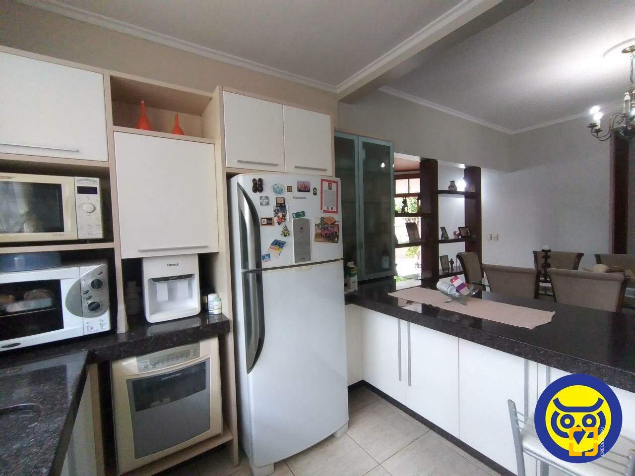 Casa com 332m², 5 quartos (sendo 1 suíte), 2 garagens, no bairro Jardim Atlântico em Florianópolis