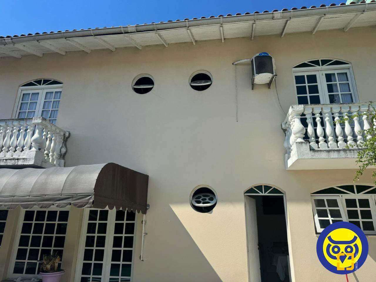 Casa com 289m², 7 quartos (sendo 3 suítes), 2 garagens, no bairro Jardim Atlântico em Florianópolis