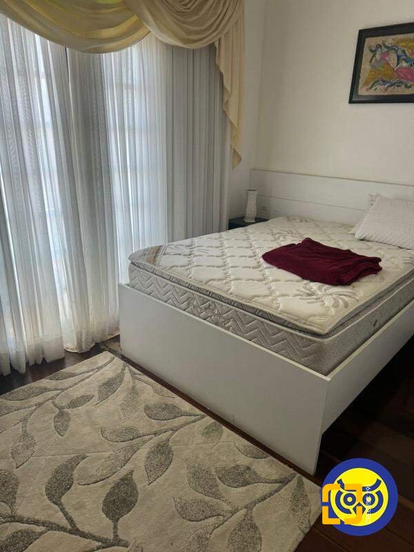 Casa com 289m², 7 quartos (sendo 3 suítes), 2 garagens, no bairro Jardim Atlântico em Florianópolis