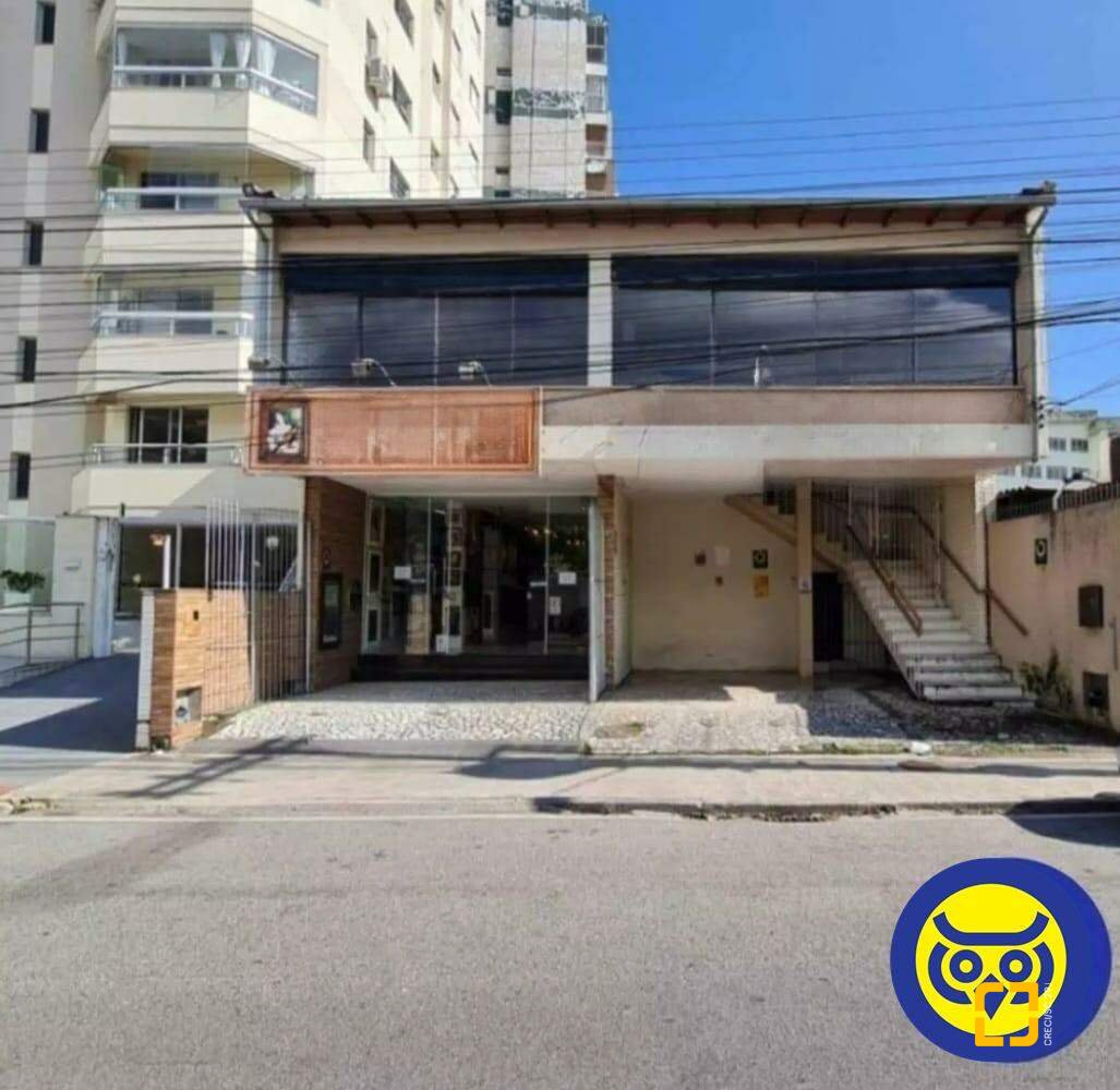 Casa com 582m², no bairro Centro em Florianópolis
