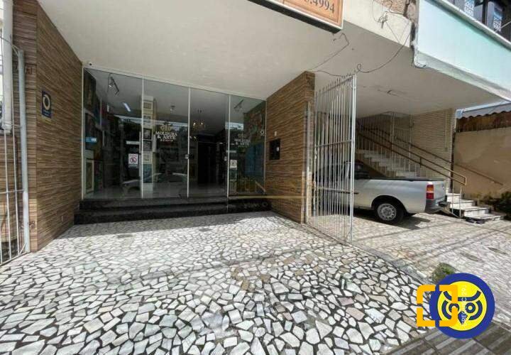 Loja com 153m², 2 garagens, no bairro Centro em Florianópolis