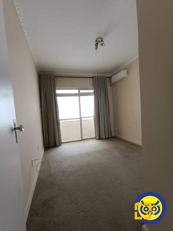 Cobertura com 320m², 4 quartos (sendo 4 suítes), 4 garagens, no bairro Centro em Florianópolis