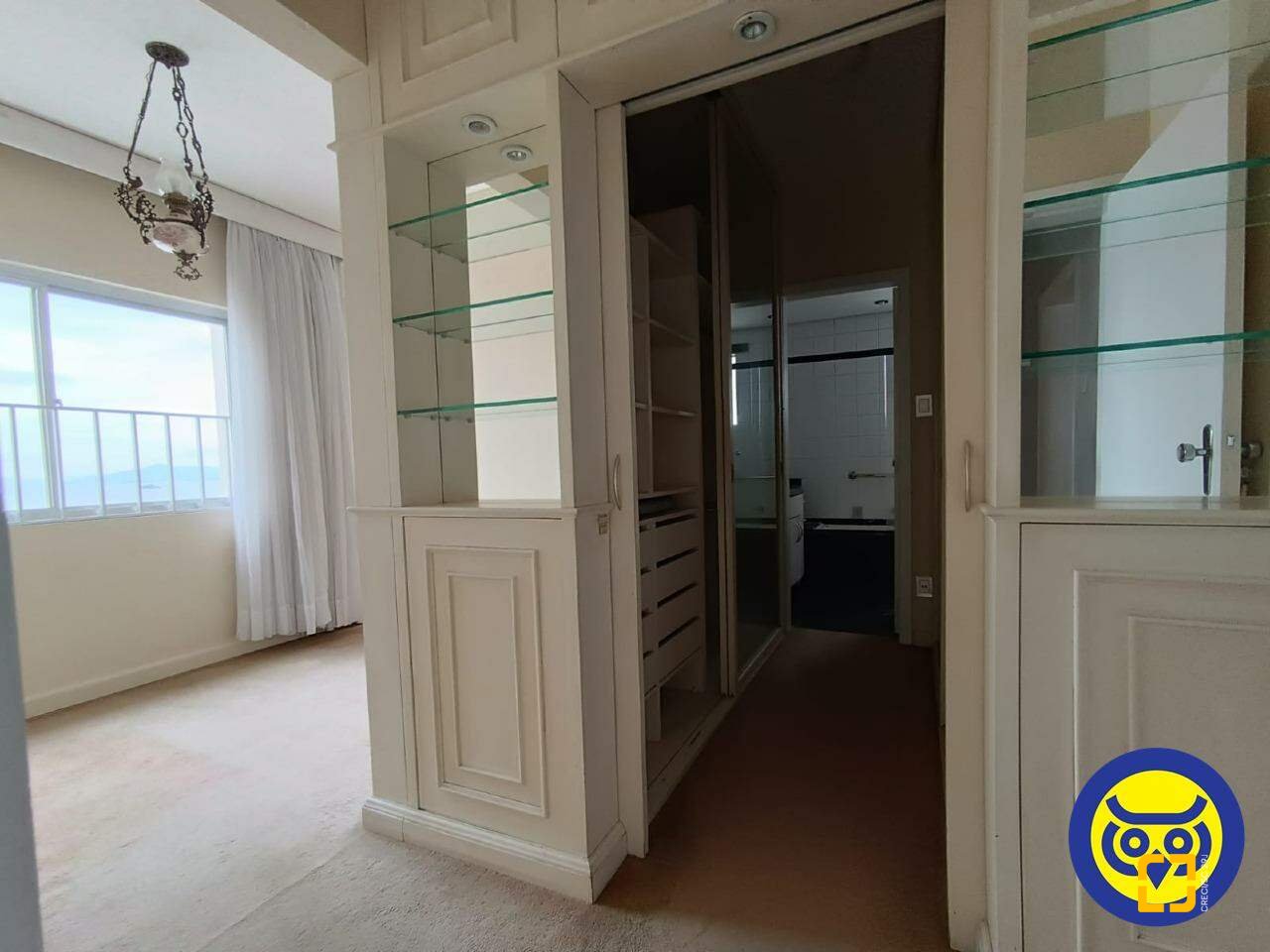 Cobertura com 320m², 4 quartos (sendo 4 suítes), 4 garagens, no bairro Centro em Florianópolis