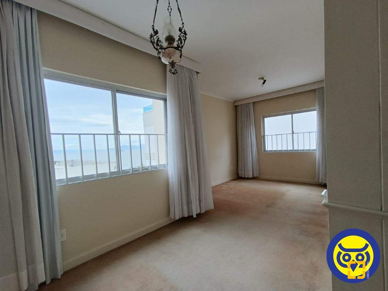 Cobertura com 320m², 4 quartos (sendo 4 suítes), 4 garagens, no bairro Centro em Florianópolis