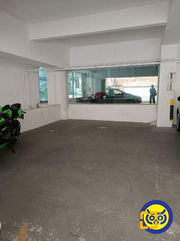 Cobertura com 320m², 4 quartos (sendo 4 suítes), 4 garagens, no bairro Centro em Florianópolis