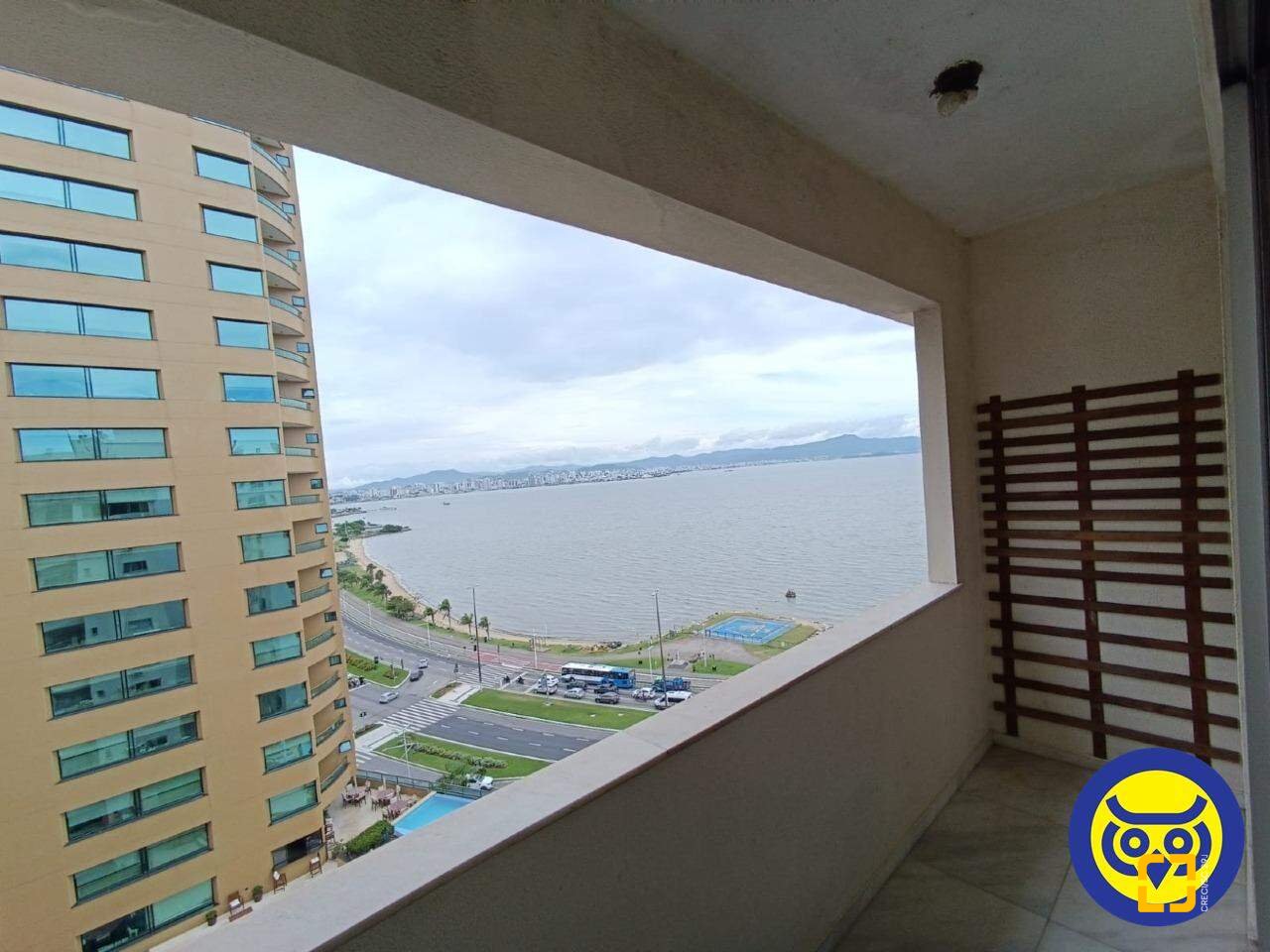 Cobertura com 320m², 4 quartos (sendo 4 suítes), 4 garagens, no bairro Centro em Florianópolis