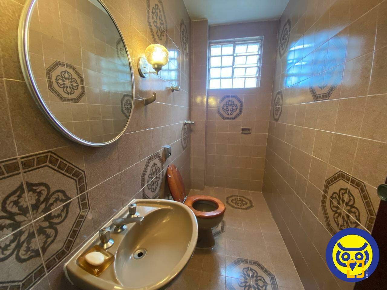 Casa com 178m², 4 quartos (sendo 1 suíte), 2 garagens, no bairro Agronômica em Florianópolis