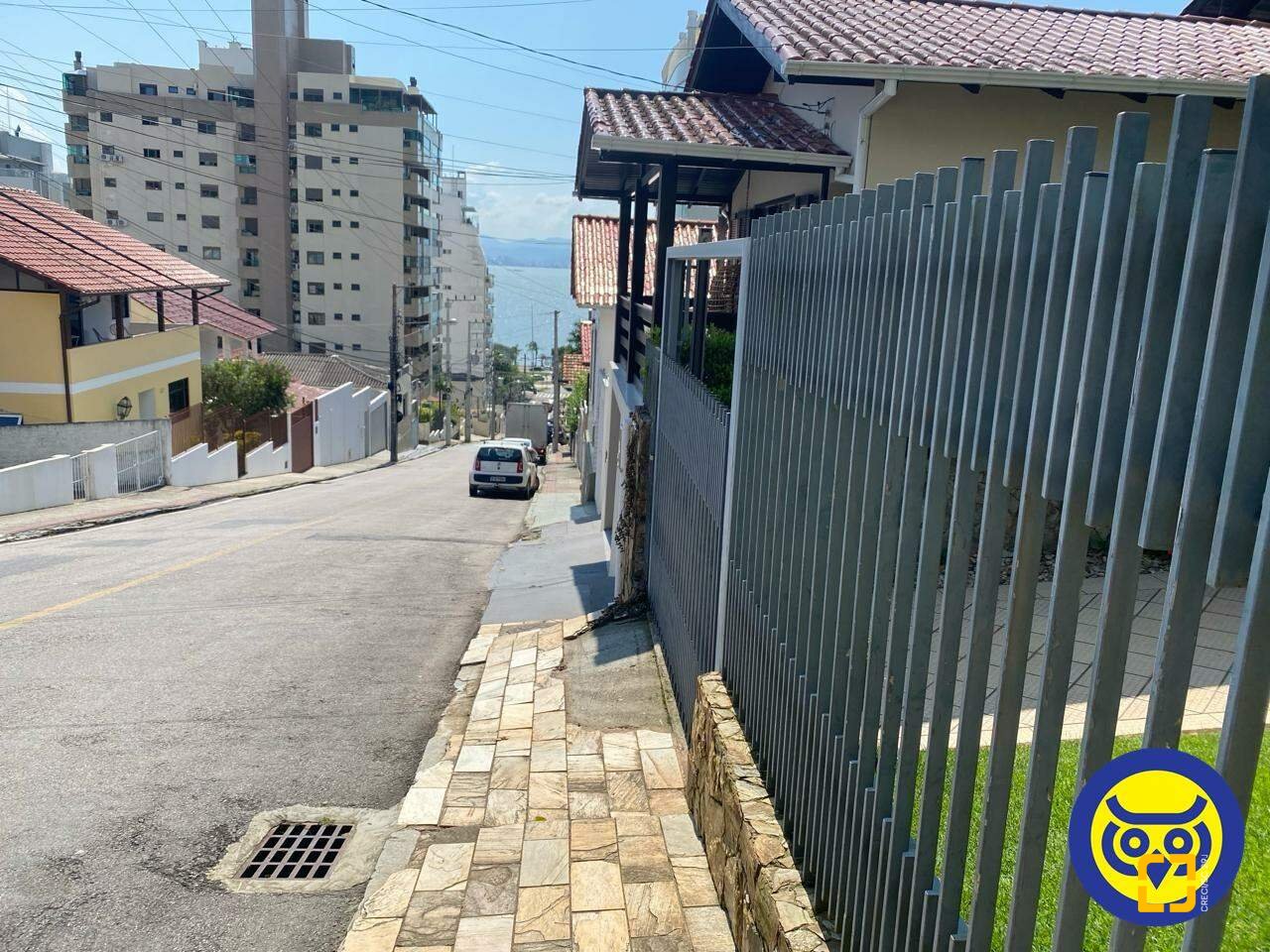 Casa com 163m², 4 quartos (sendo 1 suíte), 1 garagem, no bairro Agronômica em Florianópolis