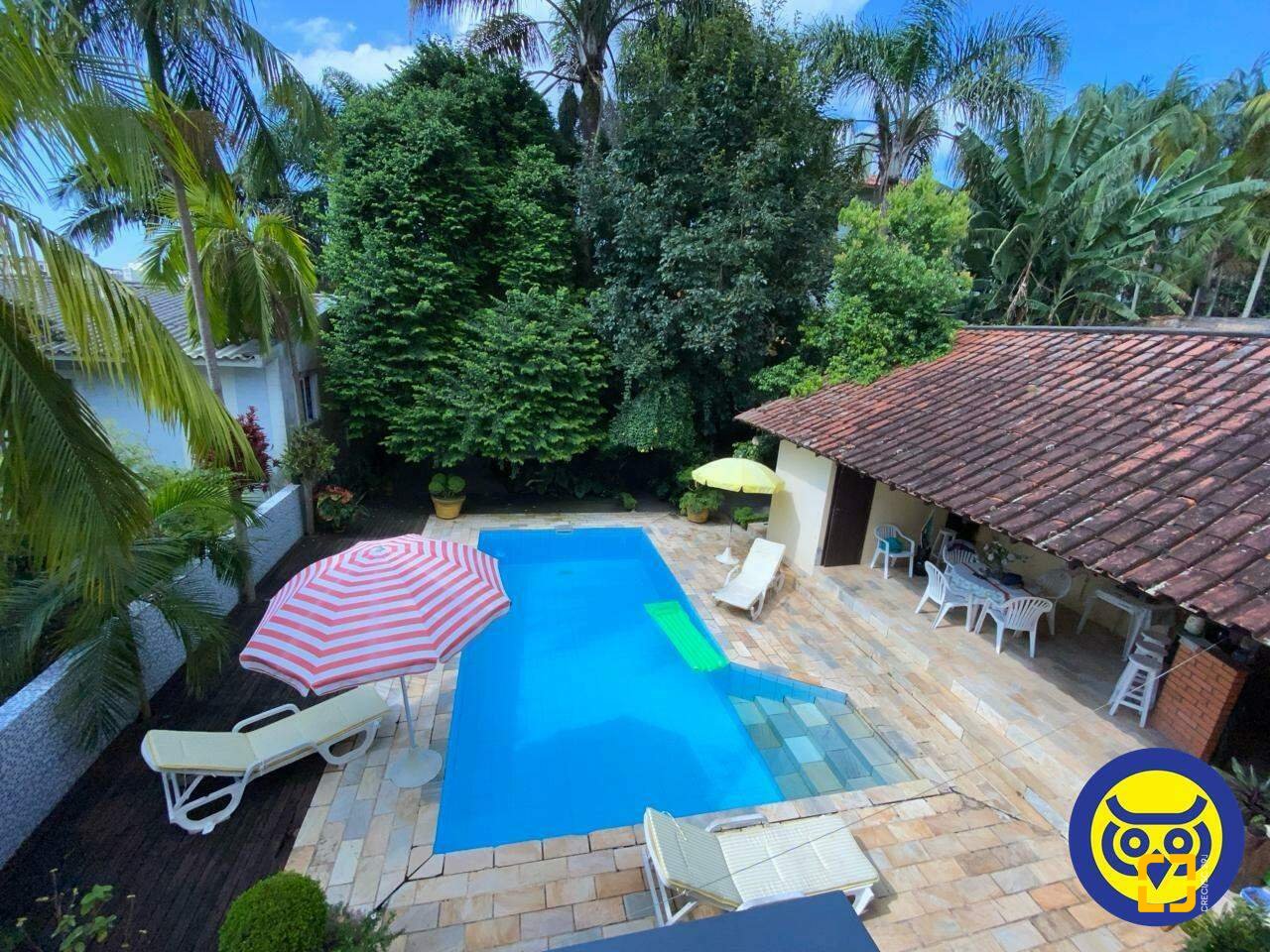 Casa com 163m², 4 quartos (sendo 1 suíte), 1 garagem, no bairro Agronômica em Florianópolis