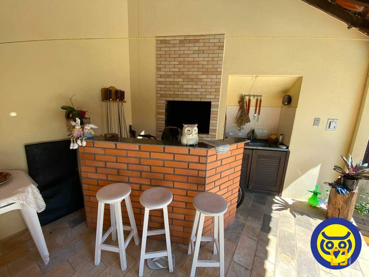 Casa com 163m², 4 quartos (sendo 1 suíte), 1 garagem, no bairro Agronômica em Florianópolis