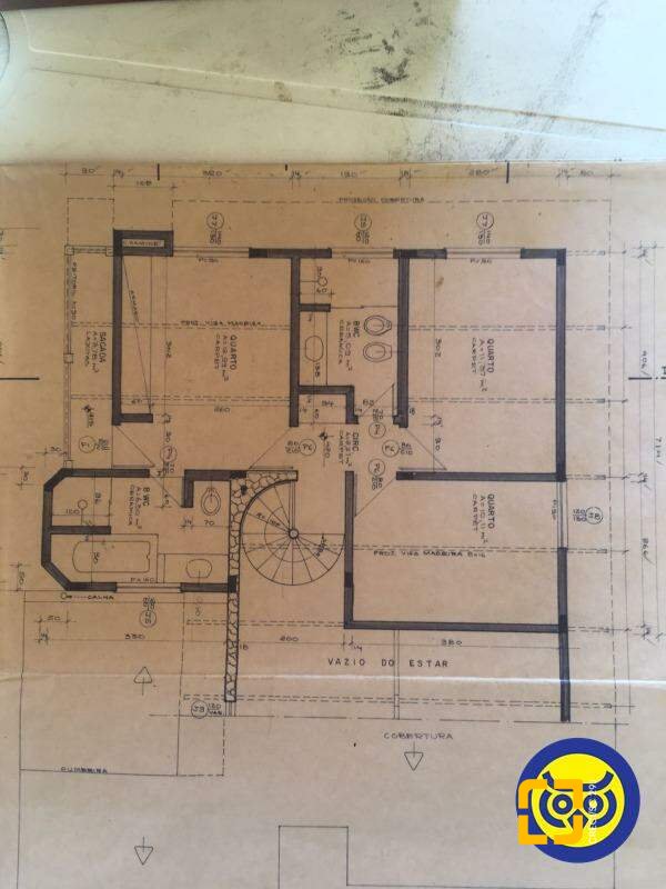Casa com 163m², 4 quartos (sendo 1 suíte), 1 garagem, no bairro Agronômica em Florianópolis