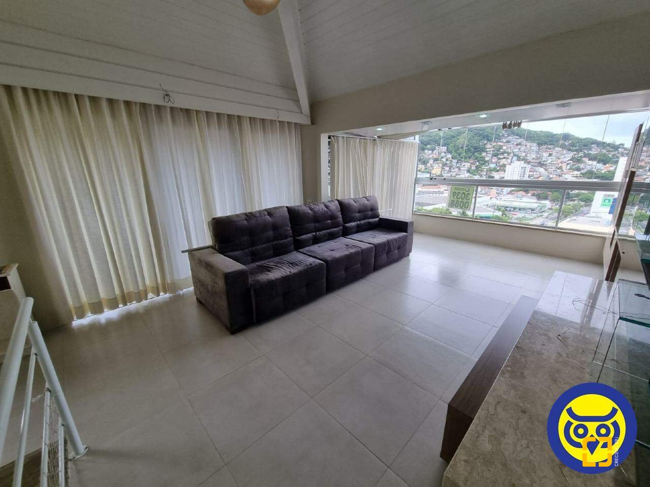 Cobertura com 162m², 3 quartos (sendo 1 suíte), 1 garagem, no bairro Centro em Florianópolis