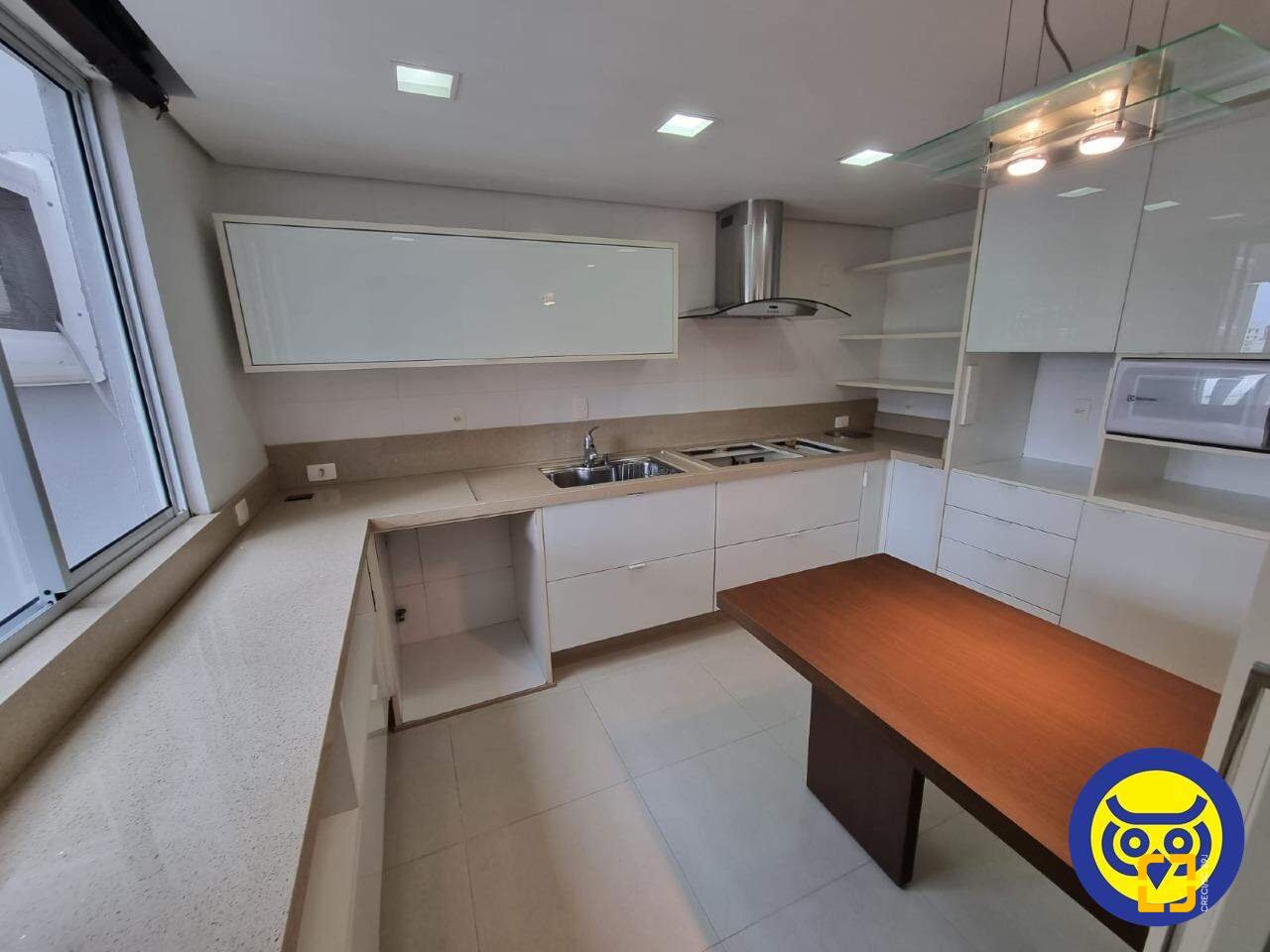 Cobertura com 162m², 3 quartos (sendo 1 suíte), 1 garagem, no bairro Centro em Florianópolis