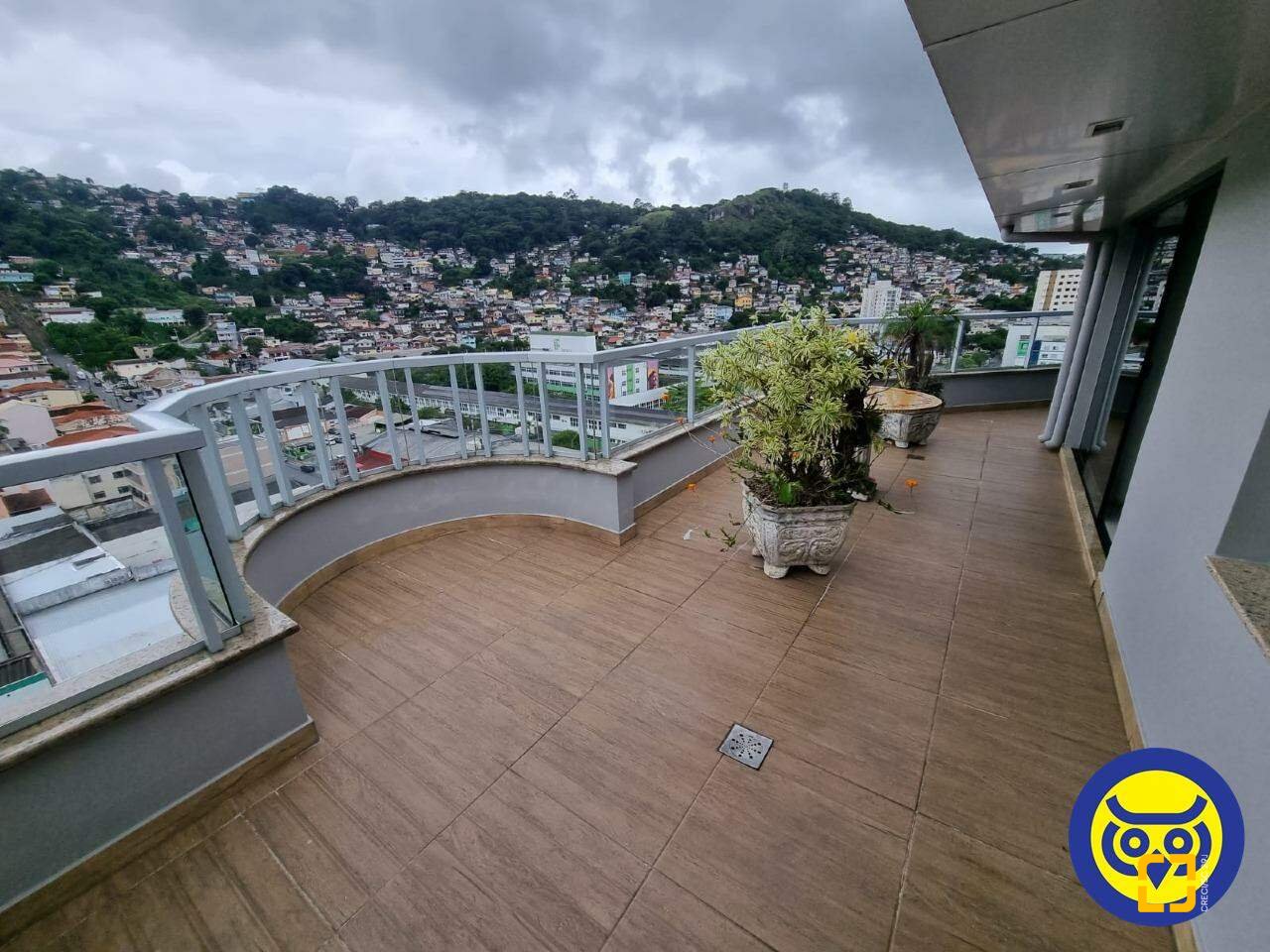 Cobertura com 162m², 3 quartos (sendo 1 suíte), 1 garagem, no bairro Centro em Florianópolis