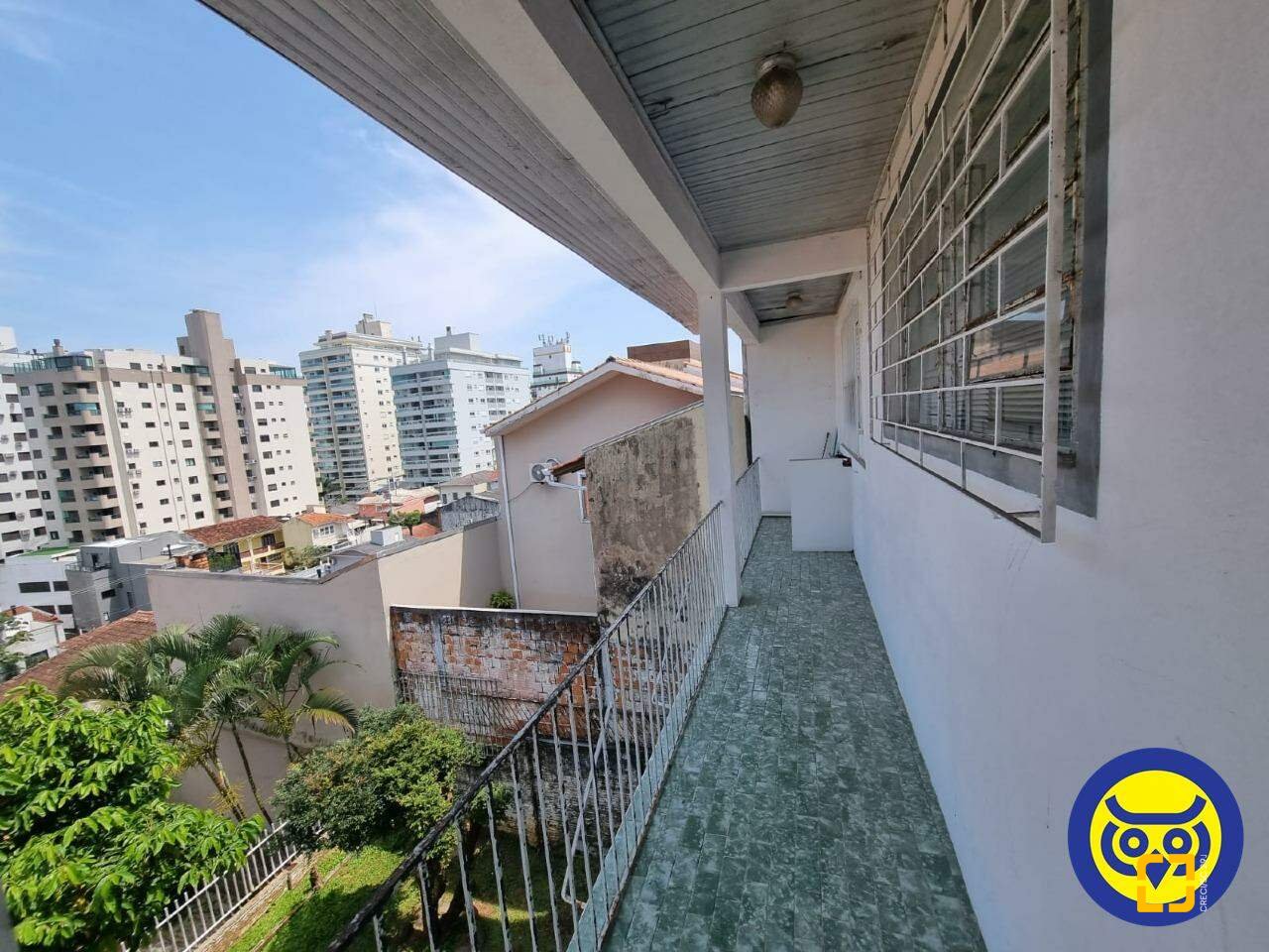 Casa com 100m², 4 quartos (sendo 1 suíte), 3 garagens, no bairro Centro em Florianópolis