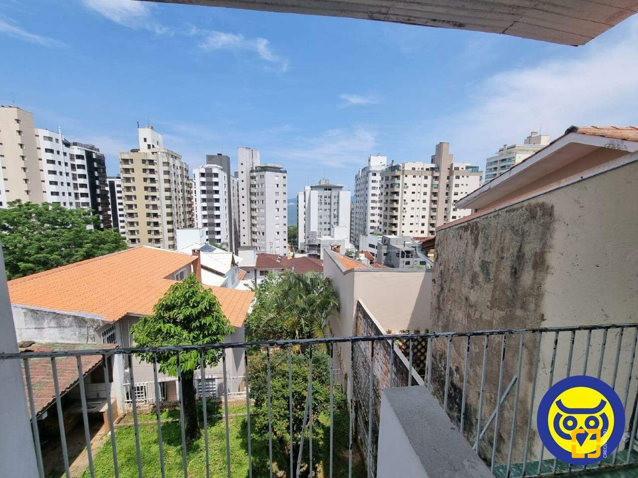 Casa com 100m², 4 quartos (sendo 1 suíte), 3 garagens, no bairro Centro em Florianópolis