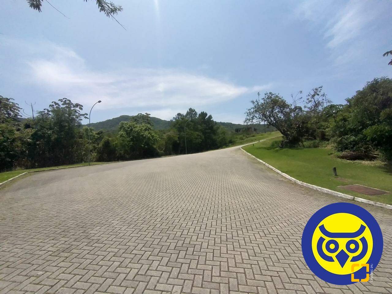 Terreno com 495m², no bairro Itacorubi em Florianópolis