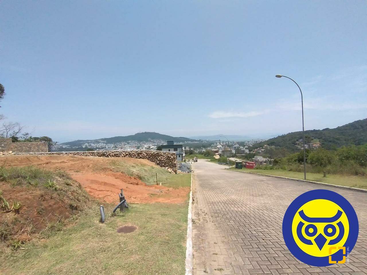 Terreno com 495m², no bairro Itacorubi em Florianópolis