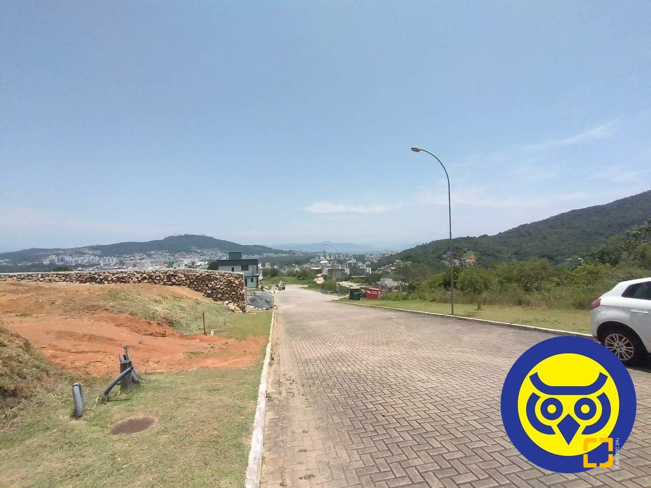 Terreno com 495m², no bairro Itacorubi em Florianópolis