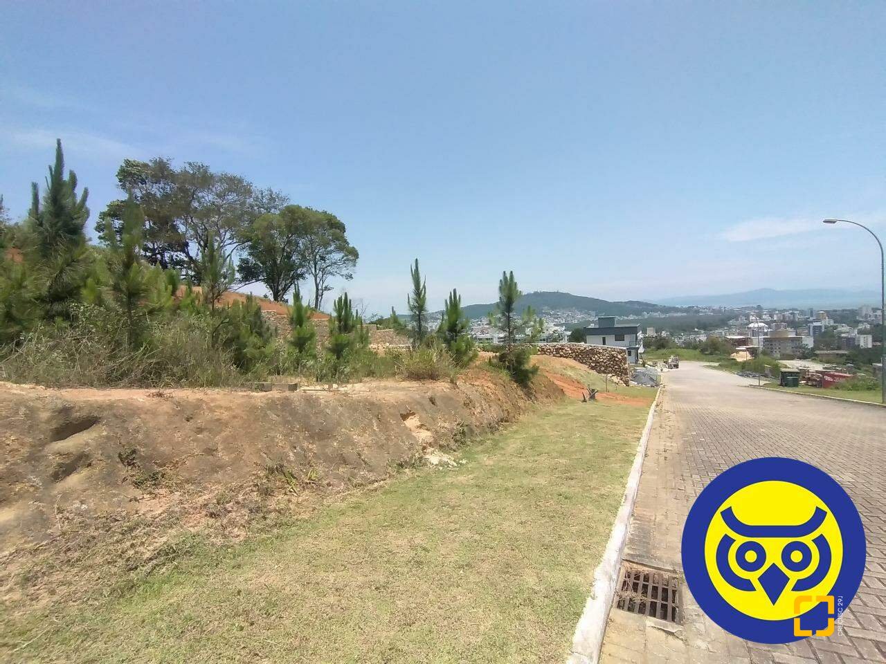 Terreno com 495m², no bairro Itacorubi em Florianópolis