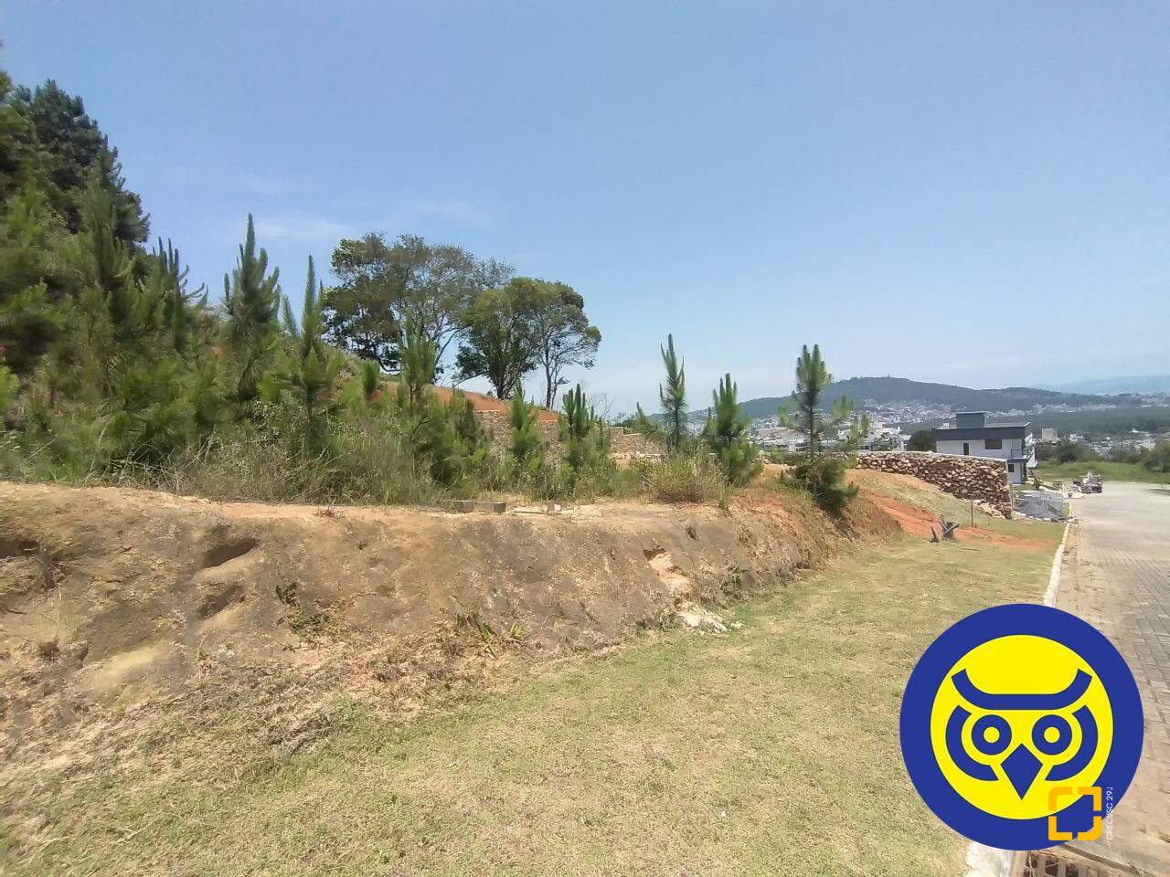Terreno com 495m², no bairro Itacorubi em Florianópolis