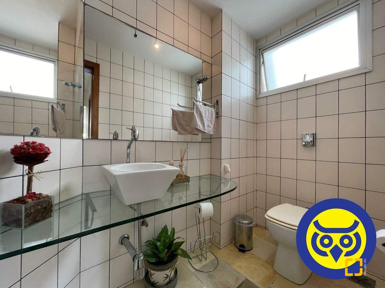 Apartamento com 209m², 4 quartos (sendo 1 suíte), 2 garagens, no bairro Itacorubi em Florianópolis