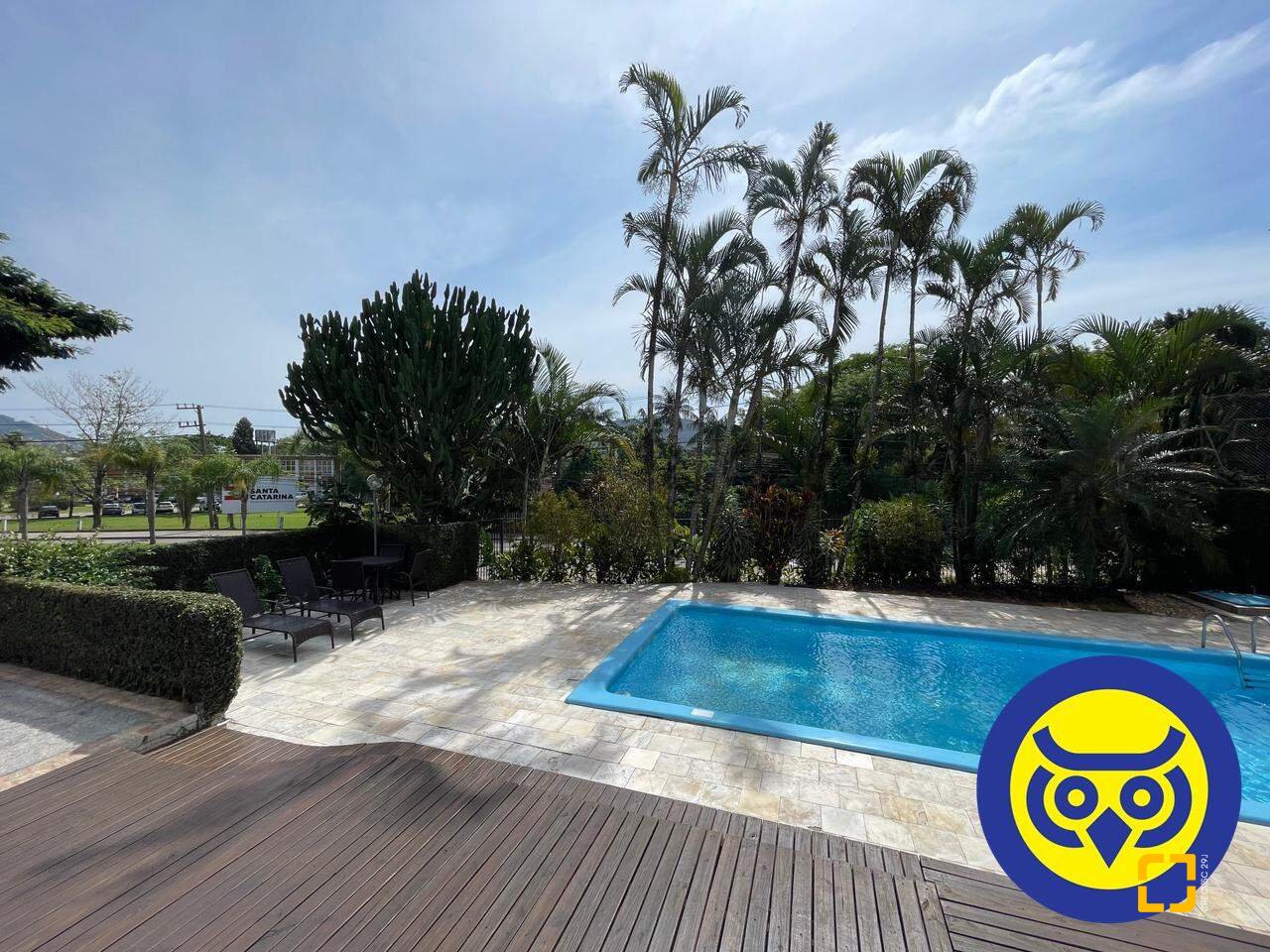 Apartamento com 209m², 4 quartos (sendo 1 suíte), 2 garagens, no bairro Itacorubi em Florianópolis