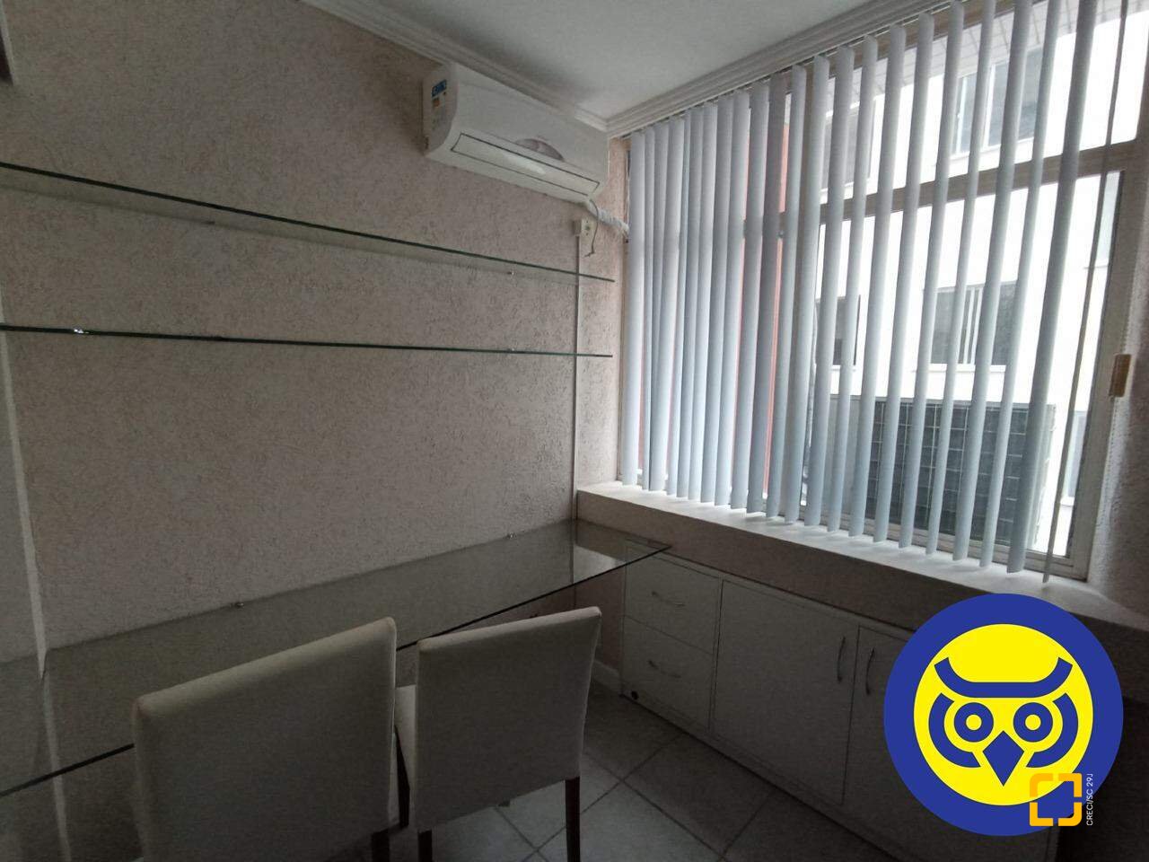 Sala com 42m², 1 garagem, no bairro Centro em Florianópolis