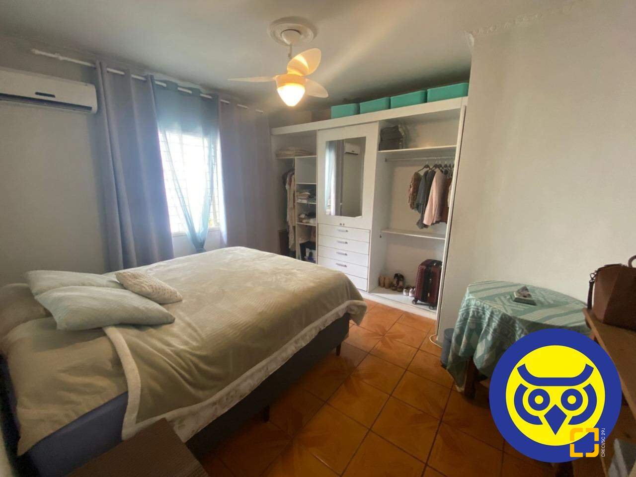 Casa com 280m², 5 quartos (sendo 2 suítes), 1 garagem, no bairro Itaguaçu em Florianópolis