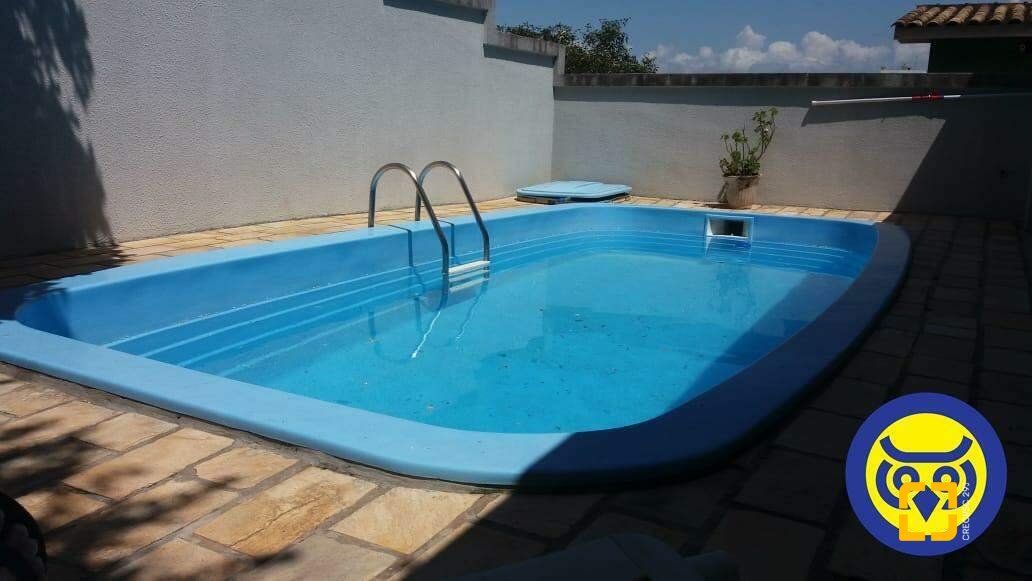 Casa com 254m², 5 quartos (sendo 1 suíte), 2 garagens, no bairro Agronômica em Florianópolis