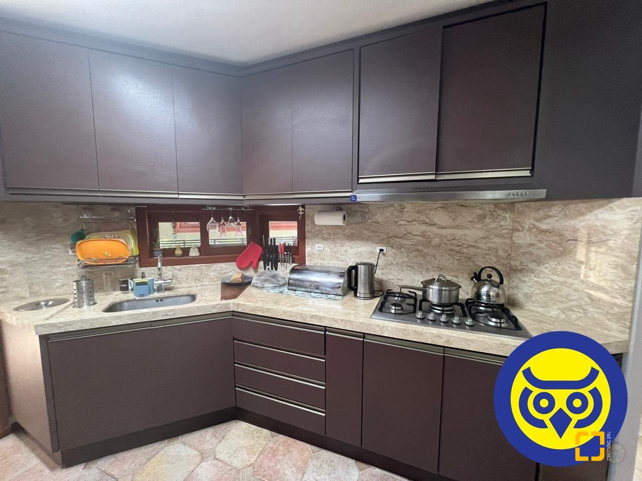 Casa com 205m², 5 quartos (sendo 2 suítes), 2 garagens, no bairro Pantanal em Florianópolis