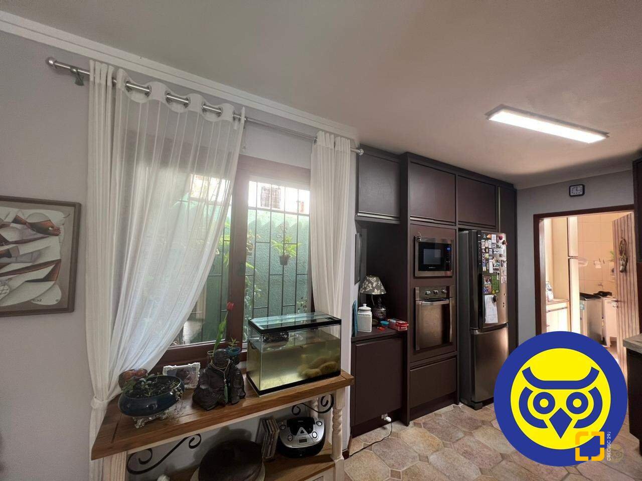 Casa com 205m², 5 quartos (sendo 2 suítes), 2 garagens, no bairro Pantanal em Florianópolis