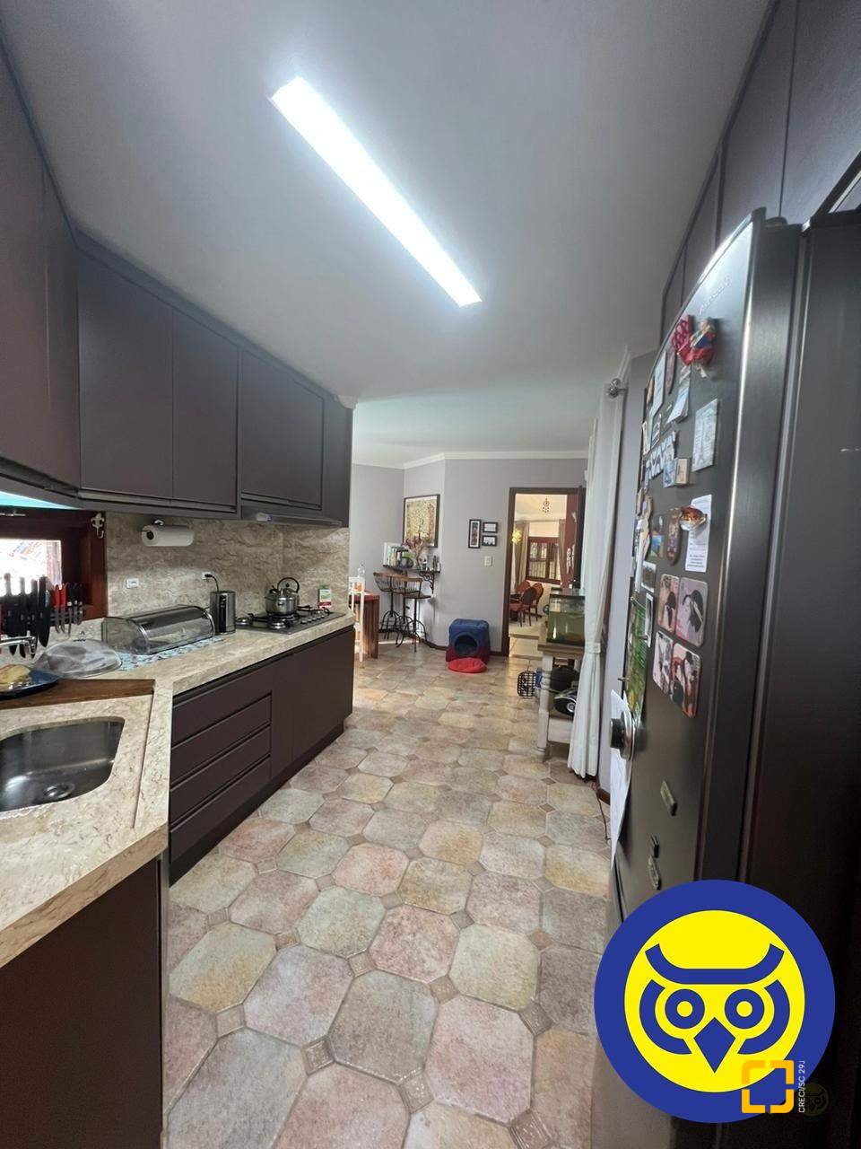 Casa com 205m², 5 quartos (sendo 2 suítes), 2 garagens, no bairro Pantanal em Florianópolis