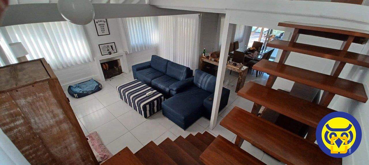 Casa com 360m², 5 quartos (sendo 2 suítes), 2 garagens, no bairro Vargem Grande em Florianópolis