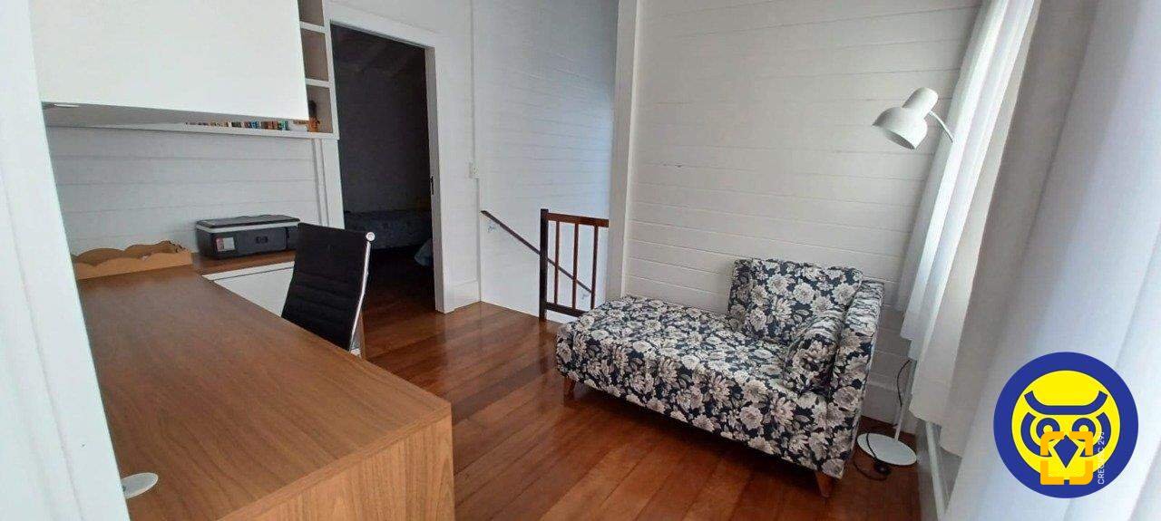 Casa com 360m², 5 quartos (sendo 2 suítes), 2 garagens, no bairro Vargem Grande em Florianópolis